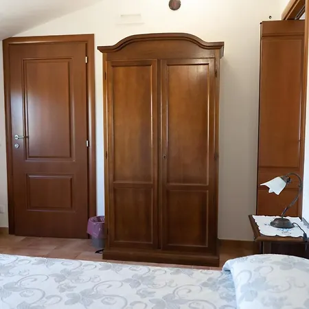 Nocleg ze śniadaniem 4 Stagioni Dattilo