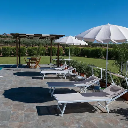 4 Stagioni Bed and Breakfast Dattilo