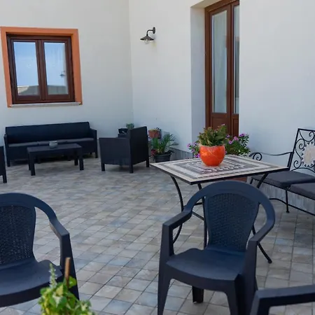 4 Stagioni Bed & Breakfast Dattilo
